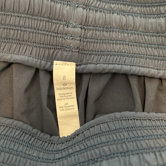 Lululemon skirt - Picture 4 of 4